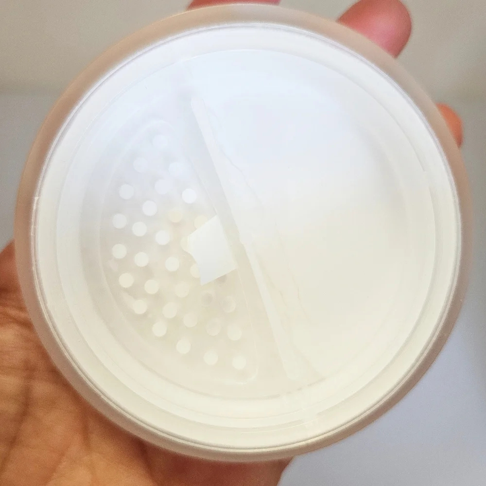 *Beautycounter* Mattifying Face Powder- NEW! - (Discontinued!)